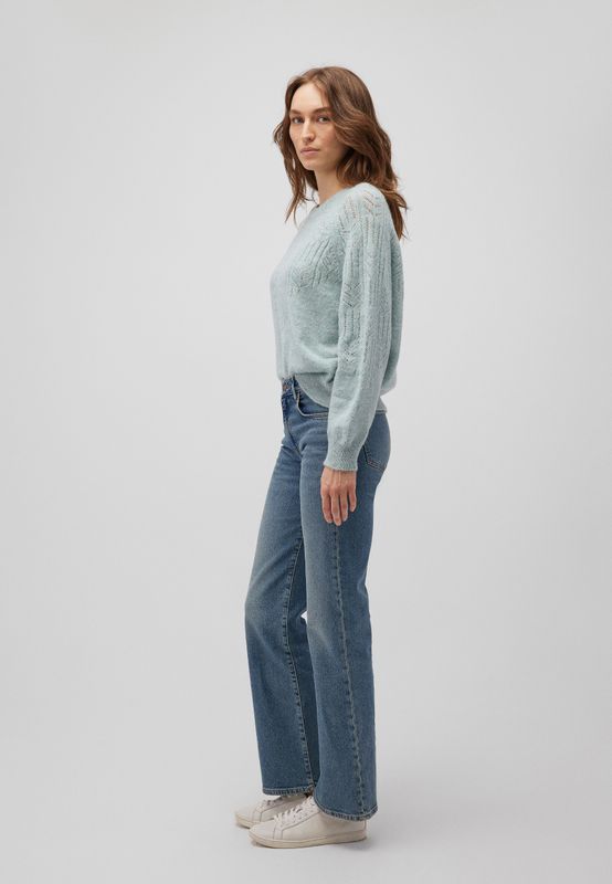 CREW NECK SWEATER