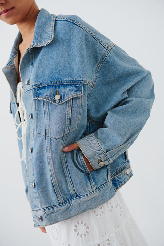 loose denim jacket