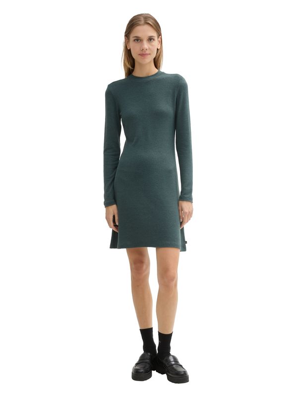 Kleid mit Stehkragen