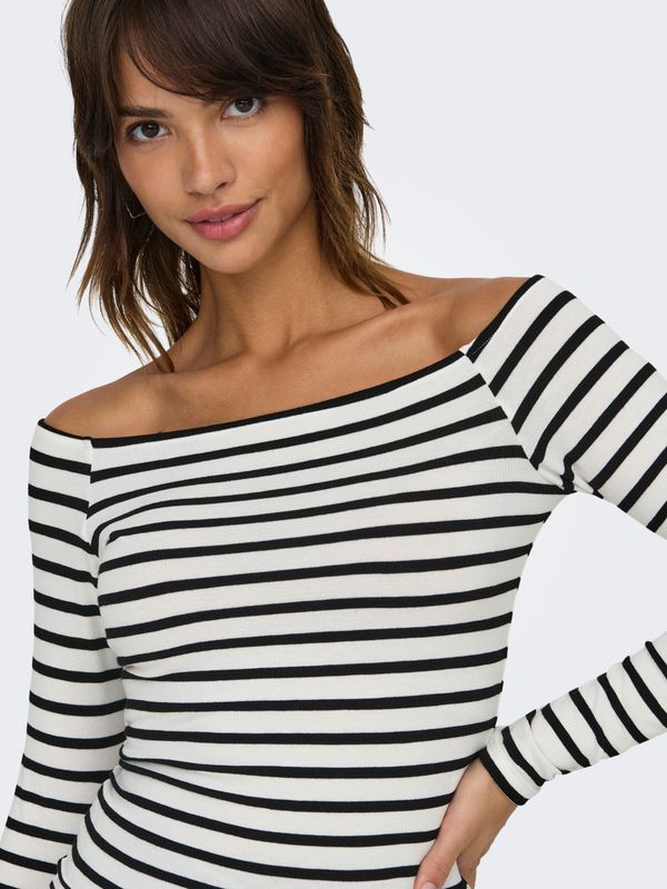 ONLGLAMOUR L/S BOAT NECK TOP BOX CC JRS