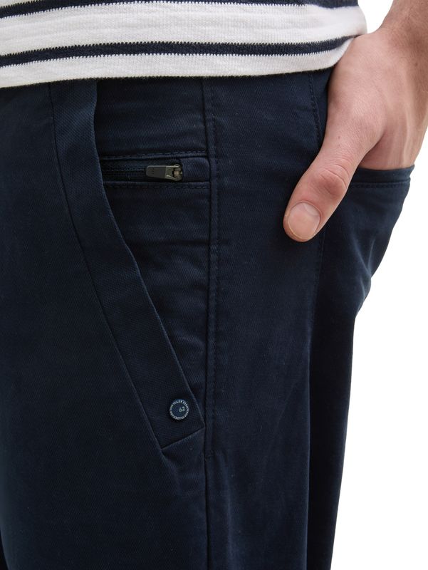 Tapered Chino Hose