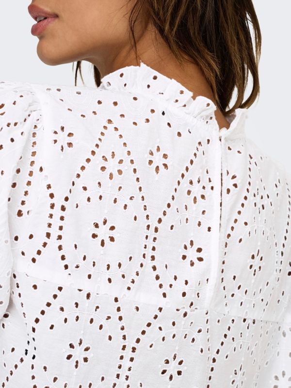 ONLNYLA TULUM EMB SS TOP WVN