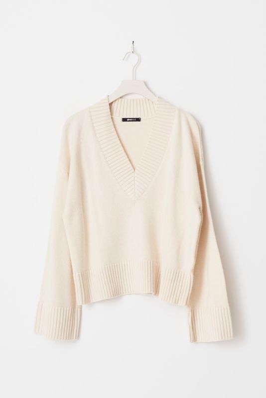 V-neckknitted sweater