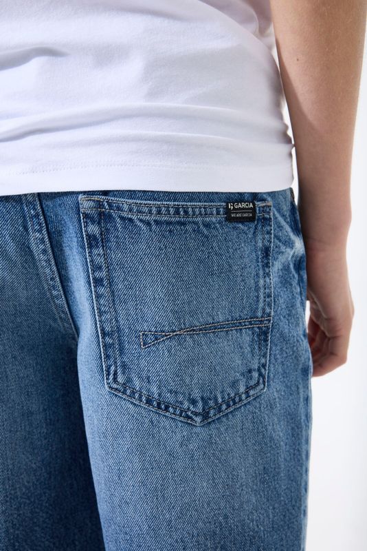 392 Ilyano short