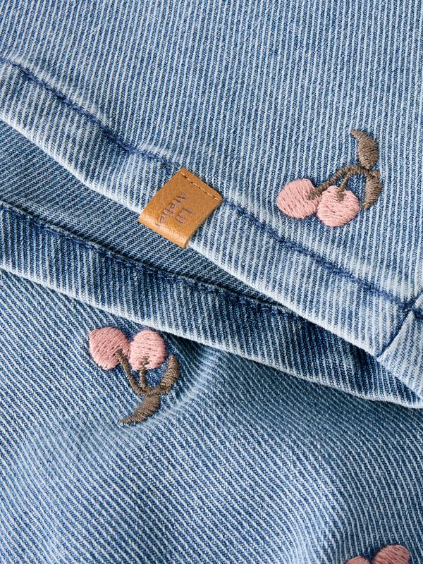 NMFDEVA LOOSE DNM EMB SKIRT 2024-ES LIL