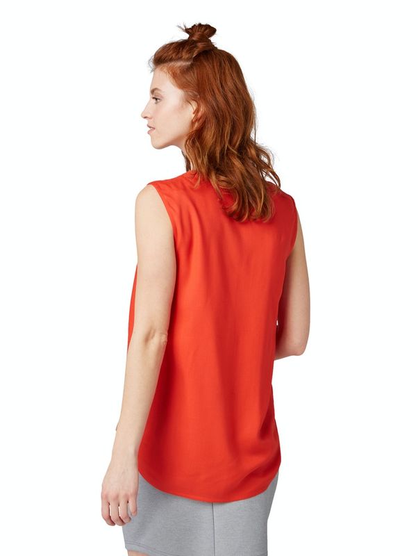 sleeveless open neck tunic