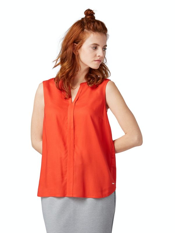 sleeveless open neck tunic