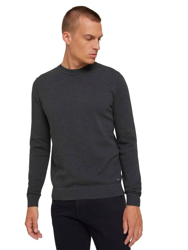 basic structure sweater
