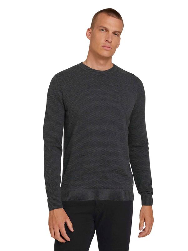 basic structure sweater