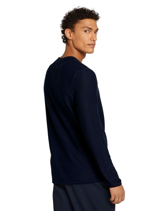 basic crew neck