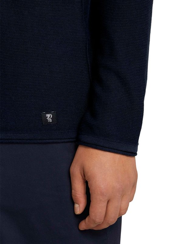 basic crew neck
