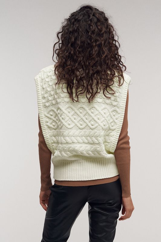 Bella knitted vest