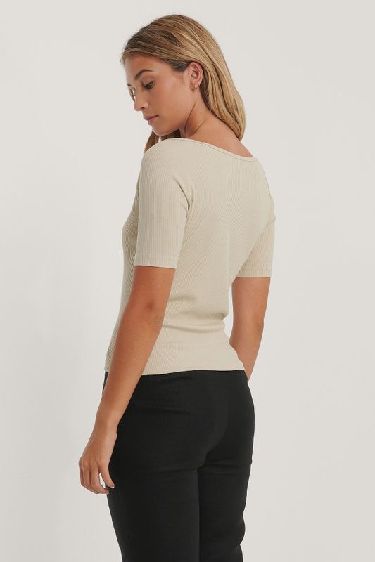 Keyhole Jersey Top