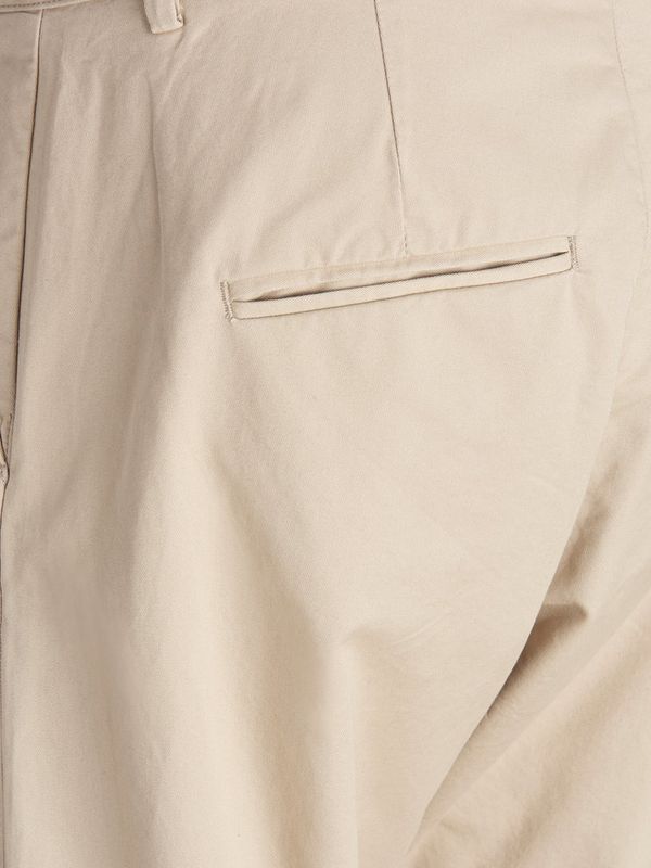 JJIJEFF CROP JJTRENDY AKM WHITE PEPPER