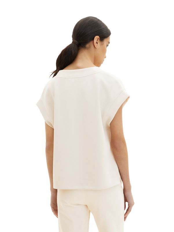 Basic Shirt mit V-Ausschnitt