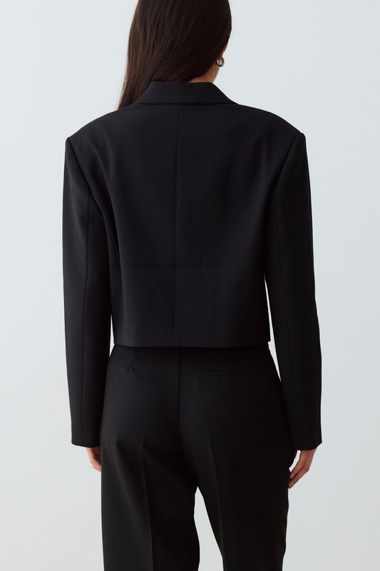 Boxy cropped blazer