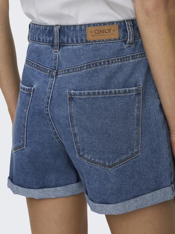Vega Mom Short