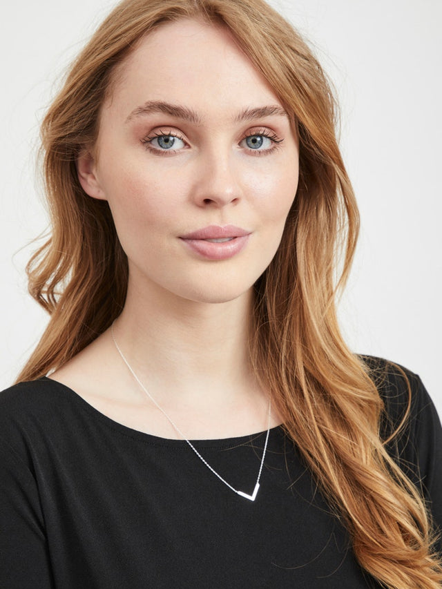 VIEFJ V NECKLACE
