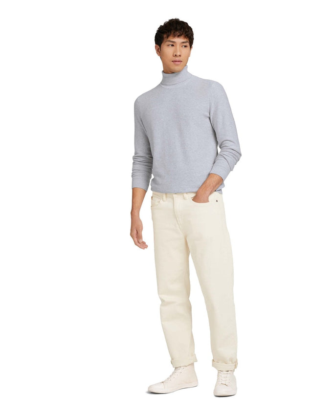 fine structured turtle neck