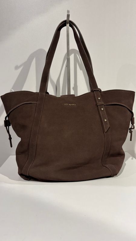 Pretty Wonder Suede