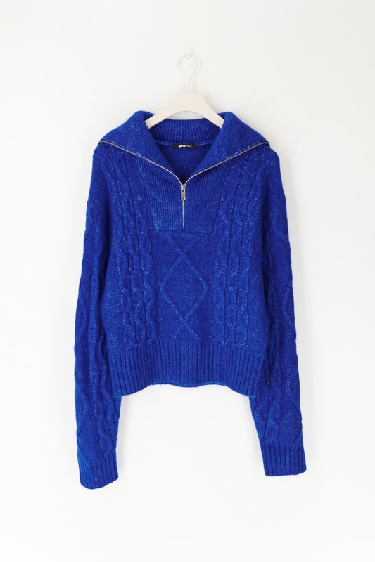 Knitted zip sweater