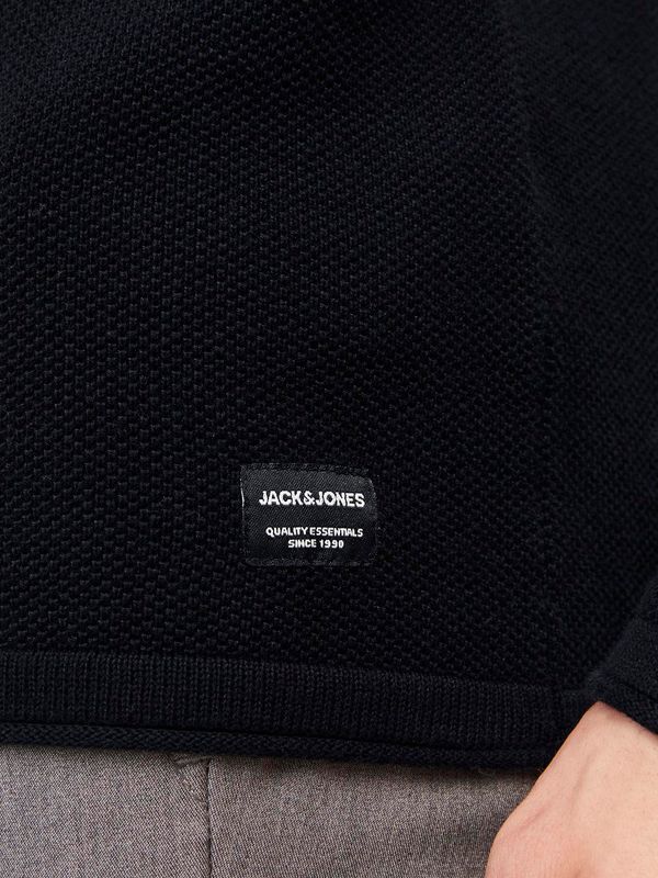 Knit Crew Neck Pullover